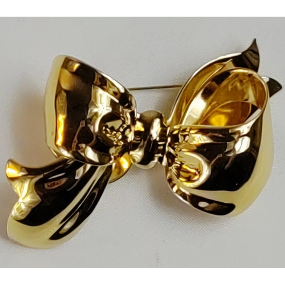 Huge vintage 3D MONET gold bow brooch 3”